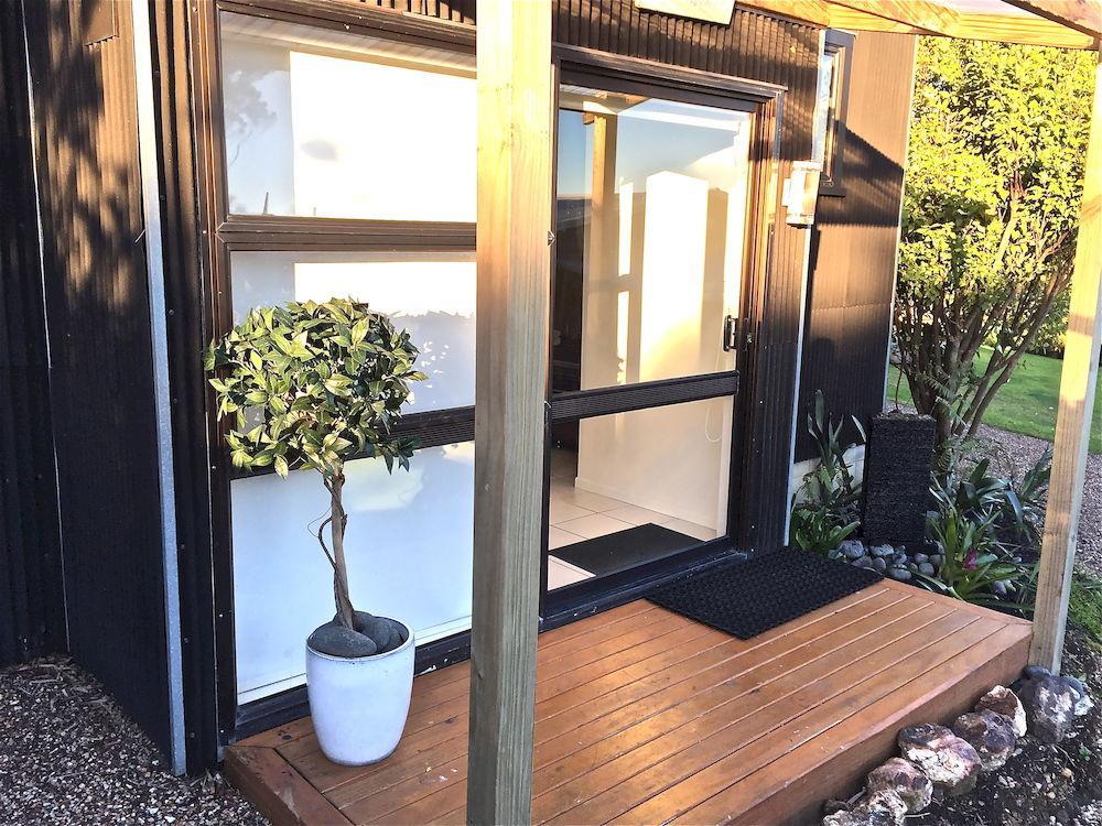 Le Chalet Waiheke Apartments Ostend Kültér fotó