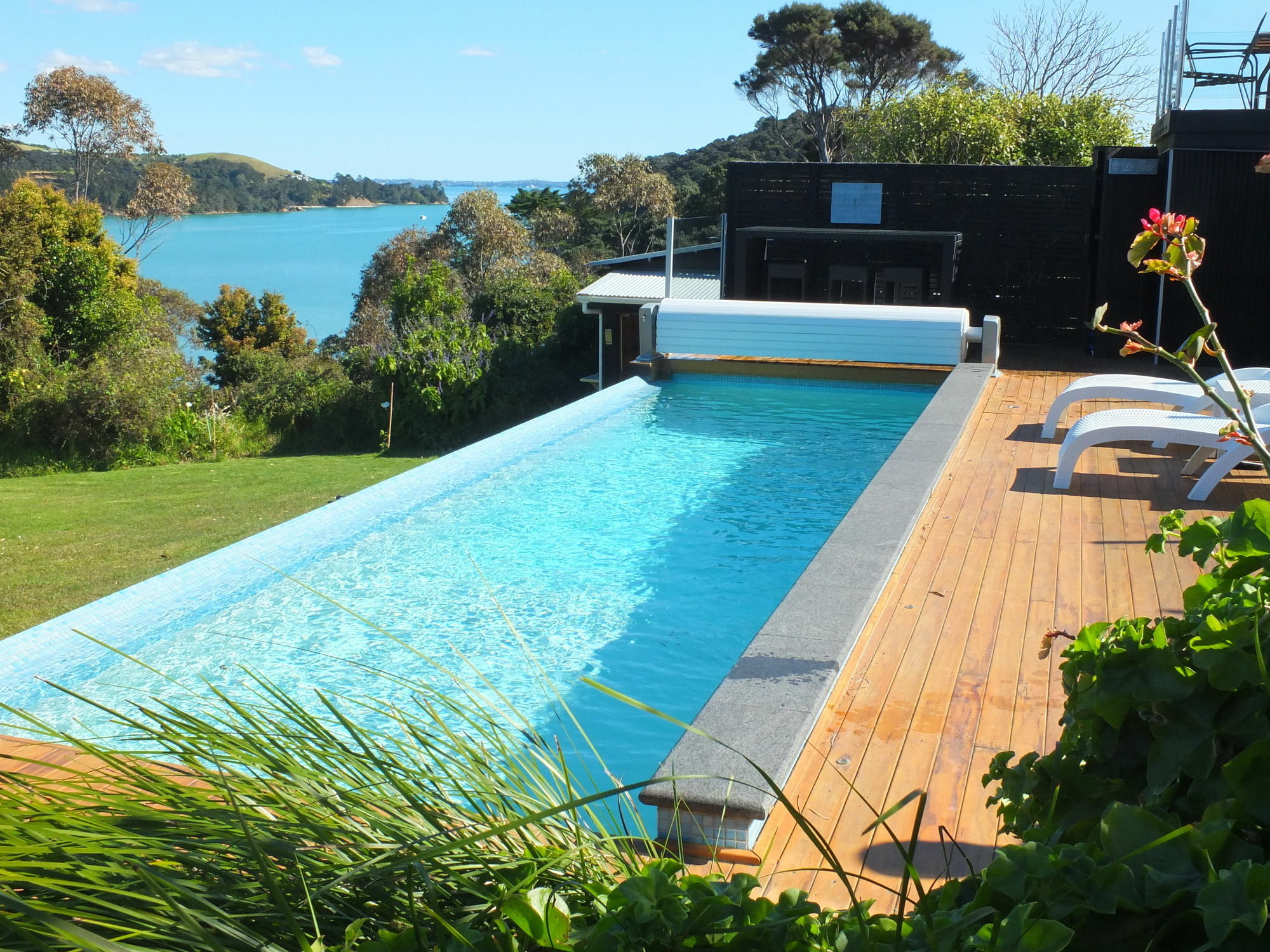 Le Chalet Waiheke Apartments Ostend Kültér fotó